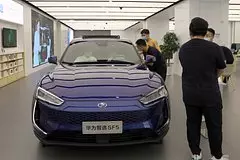 Byvshij distribjutor mercedes v rossii reshil vozit avtomobili ot huawei 0f8457b.jpg