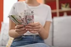 Rossijane nazvali minimalnyj razmer finansovoj podushki bezopasnosti 521fda6.jpg