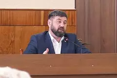 V krymu uvolili ministra za nepotrachennye dengi 5eec4d0.jpg