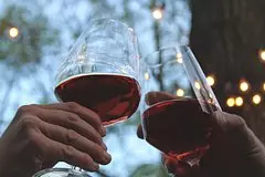 V rossii ocenili riski ischeznovenija bjudzhetnyh vin iz italii i francii 037cf18.jpg