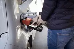 V rossii v povyshenii cen na benzin obvinili robotov eb9fe96.jpg