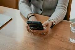 Rossijane stali rezhe zhalovatsja na navjazchivyh kreditorov 0b09611.jpg
