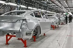 Tesla otzovet krupnejshuju partiju mashin iz za shrifta na pribornoj paneli 56e65b0.jpg