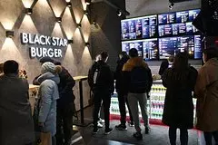 Iz black star burger zahoteli sdelat modnye restorany s vinom 159bd82.jpg
