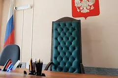 Rossijanka otsudila sotni tysjach rublej za skolzkij dvor 2e80fed.jpg