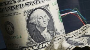 Analitiki rasskazali kak dolgo dollar budet torgovatsja po 100 rublej 1743a79.jpg