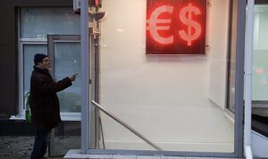 V cbnbsprasskazali o posledstvijah oslablenija rublja 5a05451.jpg