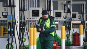 Birzhevaja cena benzina ai 92 v rossii opustilas do minimuma bdd9813.jpg