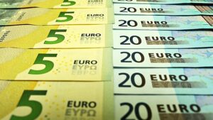 Rubl ukrepilsja k evro 73c2f31.jpg