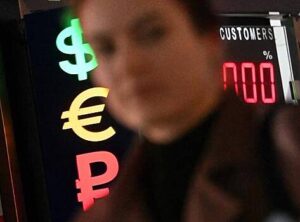 Oficialnyj kurs dollara upal pochti do 90 rublej 7e5e596.jpg