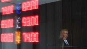 Rossijan predosteregli ot pokupki valjuty v panike 7d228a6.jpg