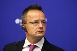 Sijjarto nazval poteri ekonomiki vengrii iz za sankcij protiv rossii c9f2f98.jpg