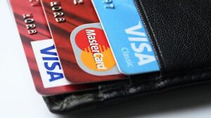 V cb otreagirovali na vozmozhnoe vozvrashhenie visa i mastercard a48cc6b.jpg